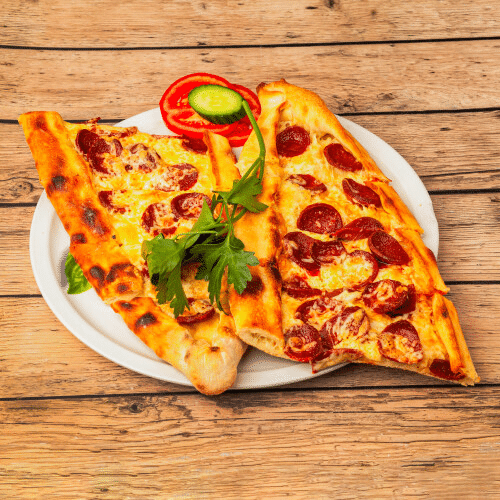 Pide mit Sucuk