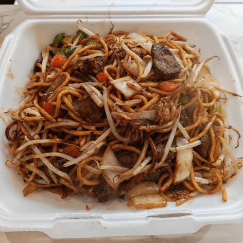 Gebratene Nudeln mit Rindfleisch