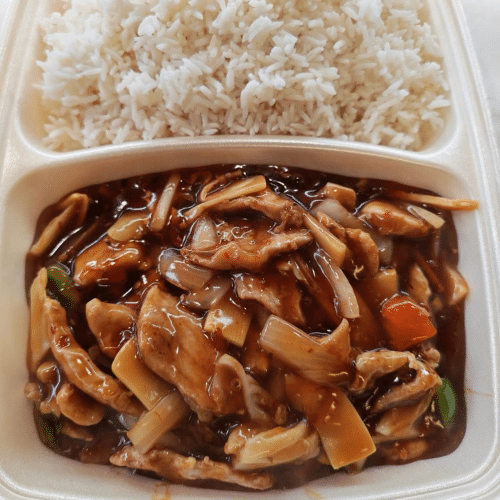 Hühnerbrust mit Bambus, Paprika und Morcheln (scharf)