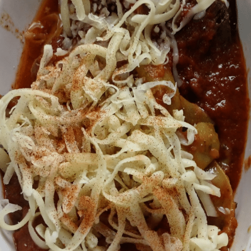 Lammhaxe mit Käse überbacken