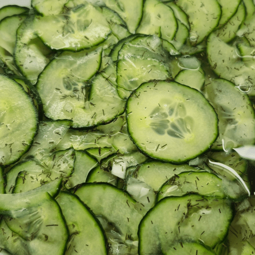Gurkensalat in Essig