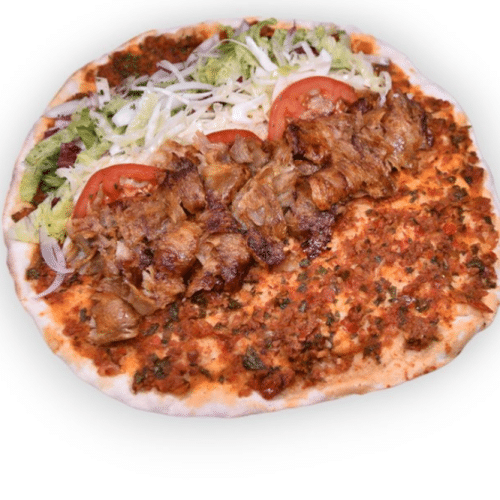Pizza Lahmacun mit Salat und Dönerfleisch