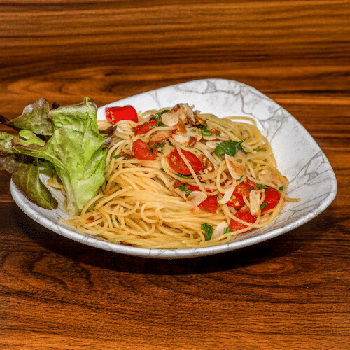Spaghetti all'Aglio, Olio e Peperoncino (pikant, vegan)