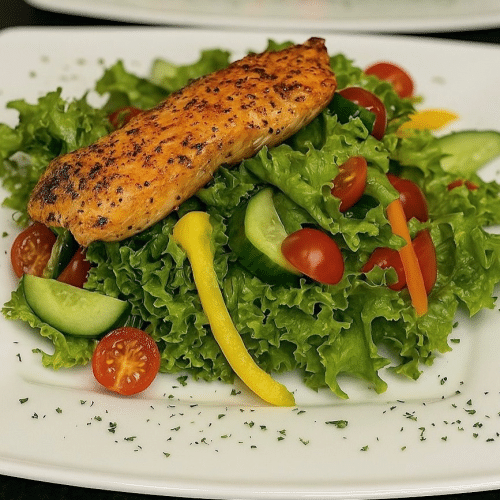 Gemischter Salat mit Lachs