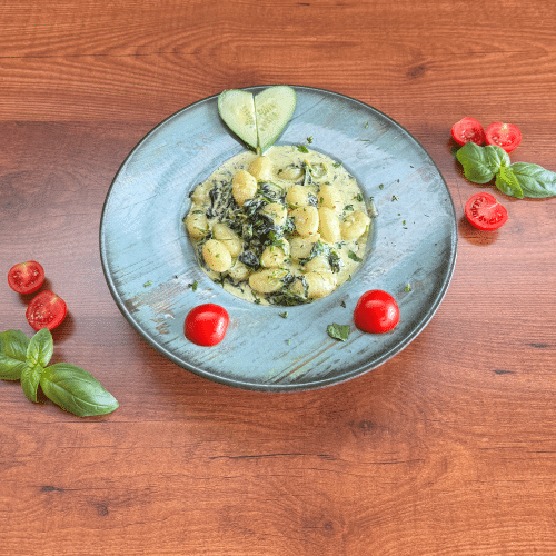 Gnocchi mit Spinat, Gorgonzola, Parmesan und Sahnesauce