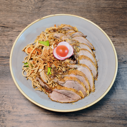 Bratnudeln mit krosser Ente