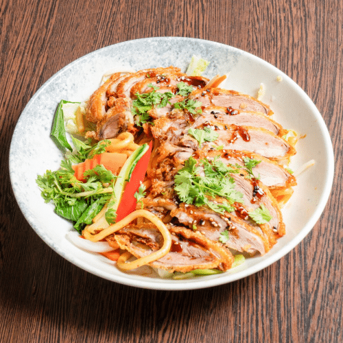 Gebratene Udon mit krosser Ente