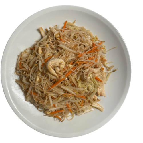 Gebratene Reisnudeln mit Hühnerfleisch