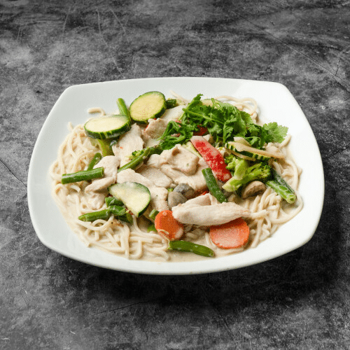 Eiernudeln mit grünem Curry