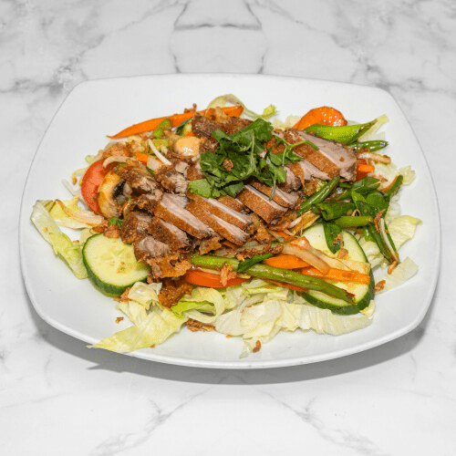 Gemischter Salat mit Ente
