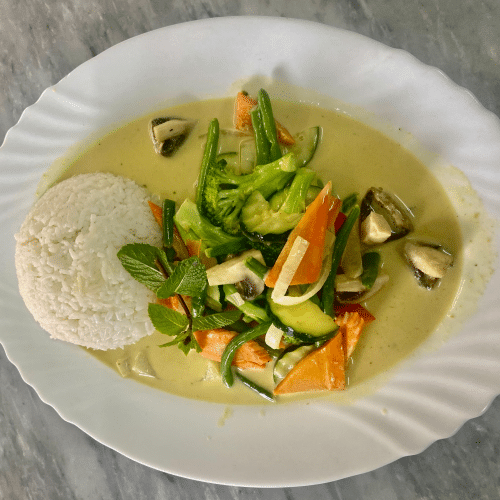 Gemüse mit grünem Thai Curry (scharf)