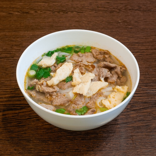 Pho mit Hühnerfleisch und Rindfleisch