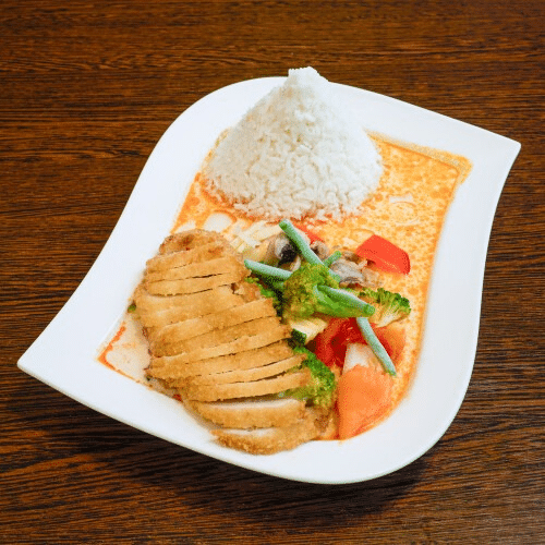 Thai Kokos Curry mit knusprig Hühnerbrustfilet
