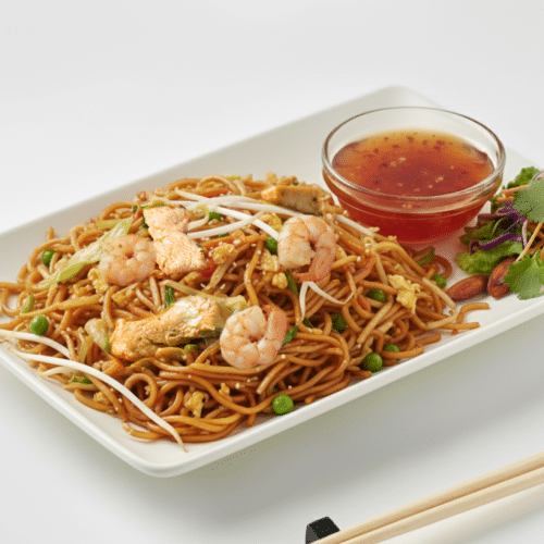 Gebratene Nudeln mit Hühnerfleisch, Shrimps