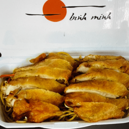 Gebratene Nudeln Hühnerbrustfilet
