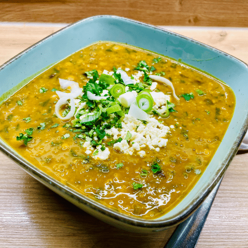 Arabische kichererbsen-Spinat Suppe