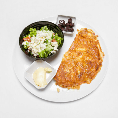 Omelette mit Feta und Salatbeilage
