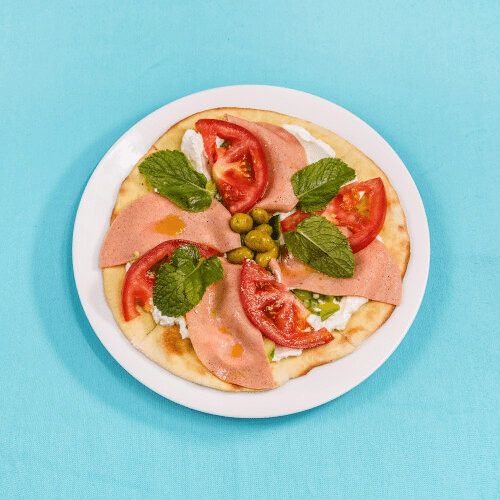 Manaisch Labne mit Mortadella