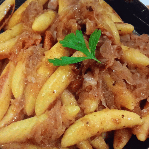 Schupfnudeln mit Sauerkraut vegetarisch