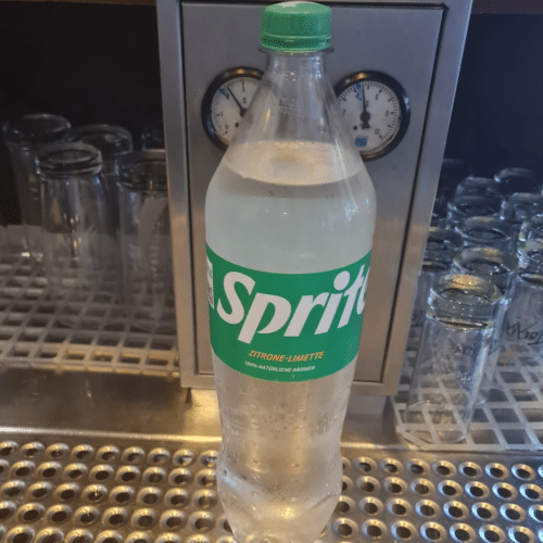 Zitronenlimonade 1,25l (MEHRWEG)
