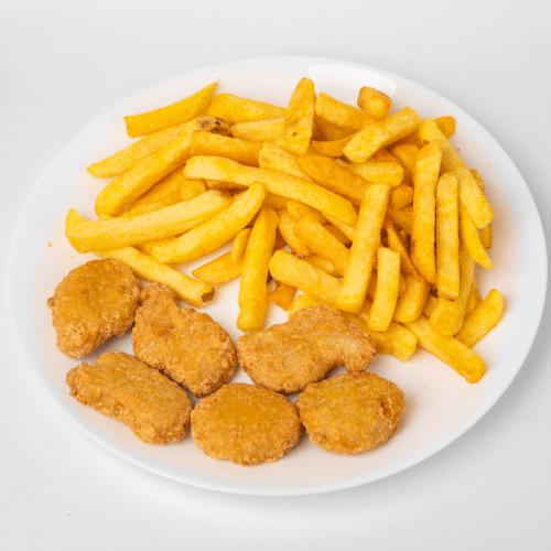 Chicken Nuggets mit Pommes - 6 Stück