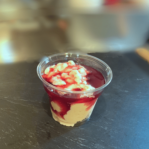 Panna Cotta mit Erdbeersoße