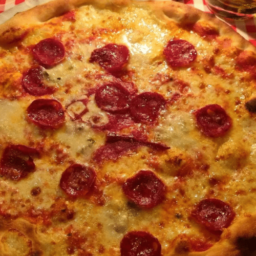 Pizza Gorgonzola e Salami (scharf)