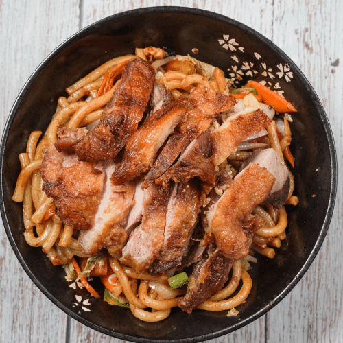 Gebratene Udon mit gerösteter Ente