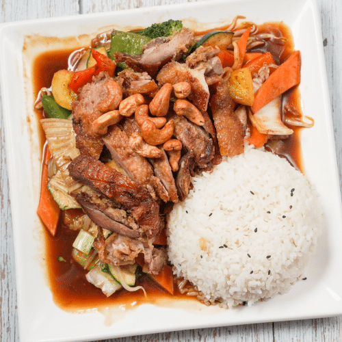 Koon-Po mit Cashewkernen und Gemüse (leicht-scharf)