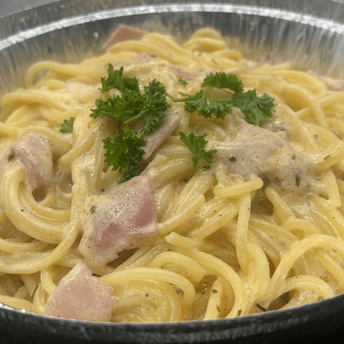 Spaghetti in Schinken Sahne Soße