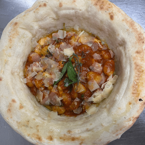 Neu Neu Gnocchi alla Sorrentina im Brotkorb
