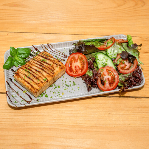 Gebackener Schafskäse Salat