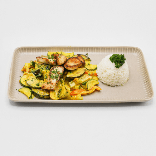 Hähnchen mit Gemüse, Kokos Curry mit Basmatireis.