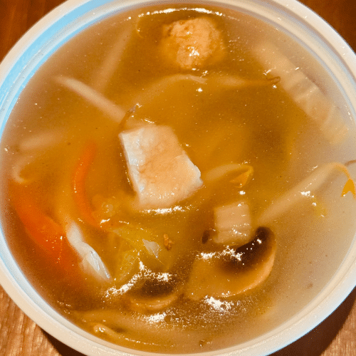 Hühnersuppe mit Gemüse