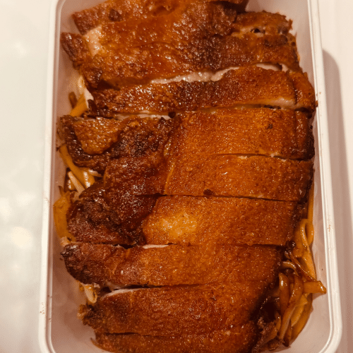 Knusprige Ente mit Nudeln