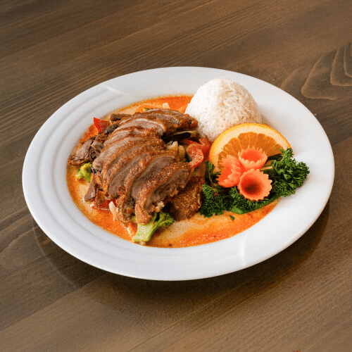 Rotes Thai-Curry mit knuspriger Ente
