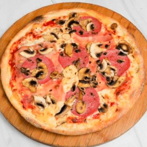 Pizza Salami, Prosciutto e Funghi