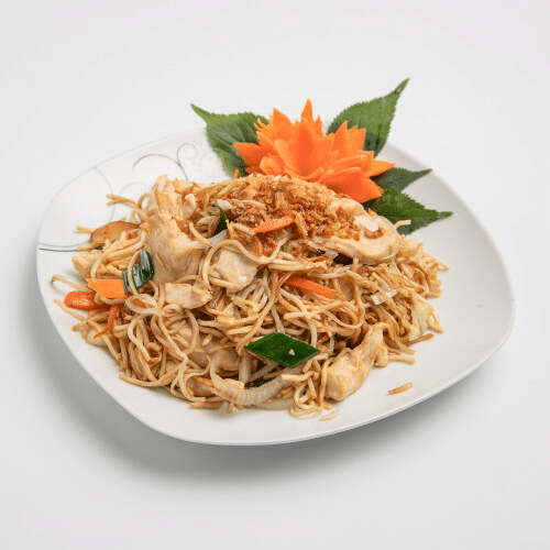 Gebratene Eiernudeln mit Hühnerfleisch