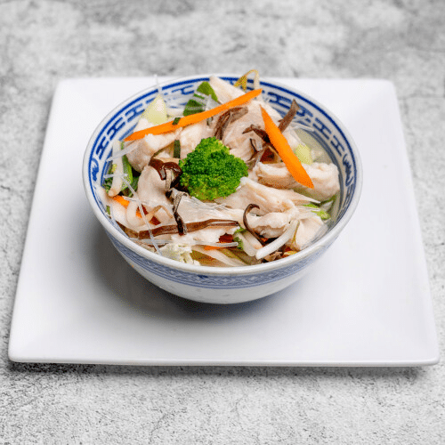 Hühner-Glasnudel-Suppe