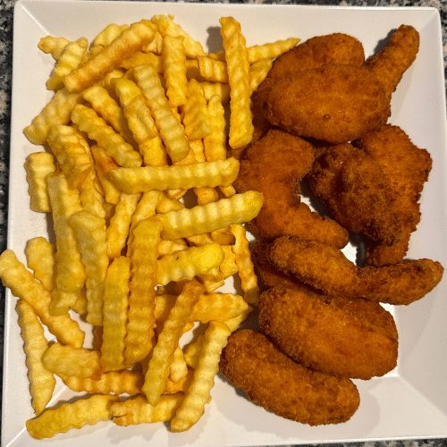 Crispy Chicken Finger 10 Stk mit Pommes