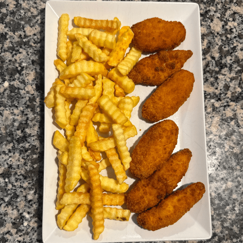 Crispy Chicken Finger 6 Stk mit Pommes