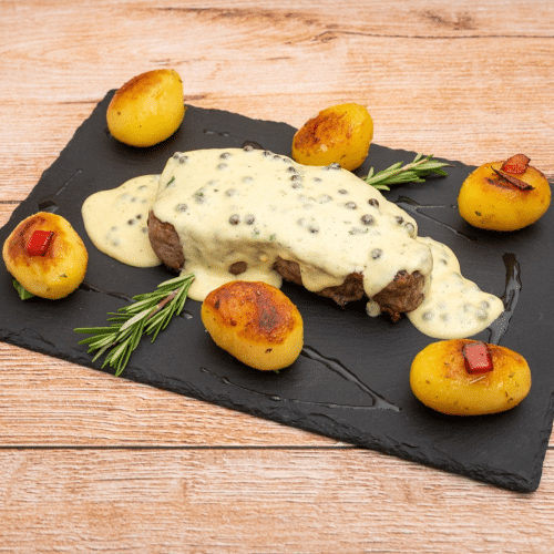 Gegrilltes Rumpsteak in grüner Pfeffersauce