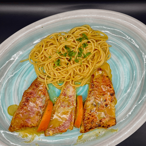 Gegrilltes Meerbarben Filet mit Orangensosse