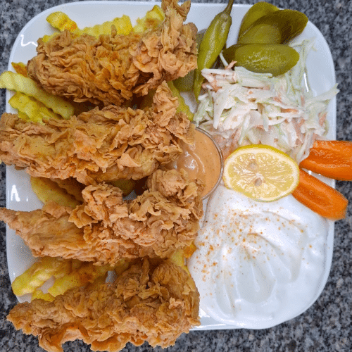 Crispy Teller mit Pommes