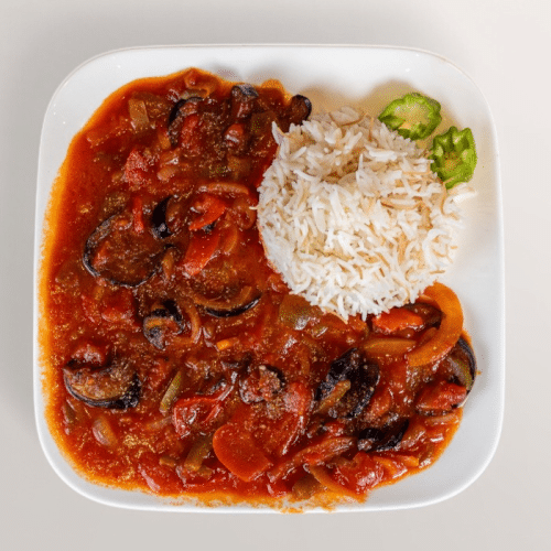 Mousaka Auberginen Reis Teller