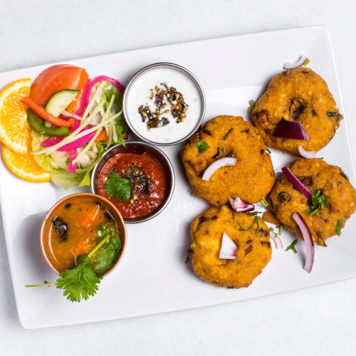 Medu Vada mit Sambhar (4 Stück, vegan)