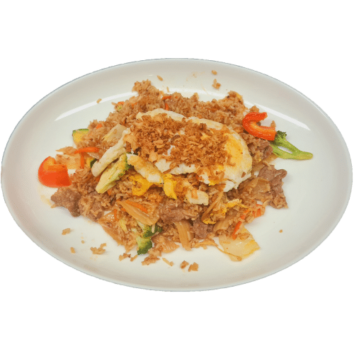 gebratener Reis mit Rindfleisch, hausgemachtem Kimchi