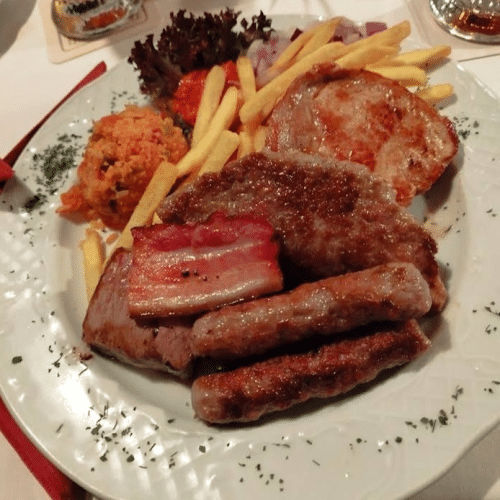 Kroatische-Grillplatte