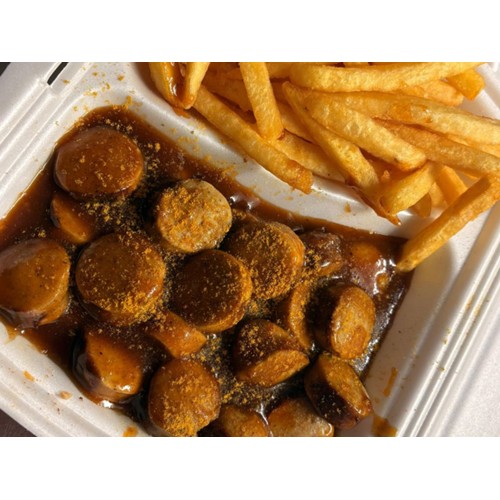 Currywurst Pommes