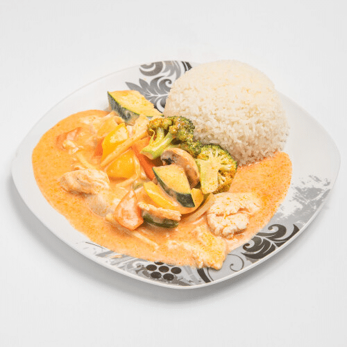 Hühnerfleisch Gaeng Pet Gai (scharf)